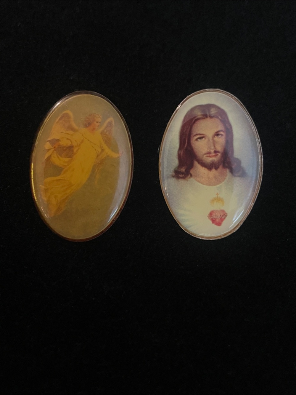 Vintage Religious Jesus Pin-backs! Pins!